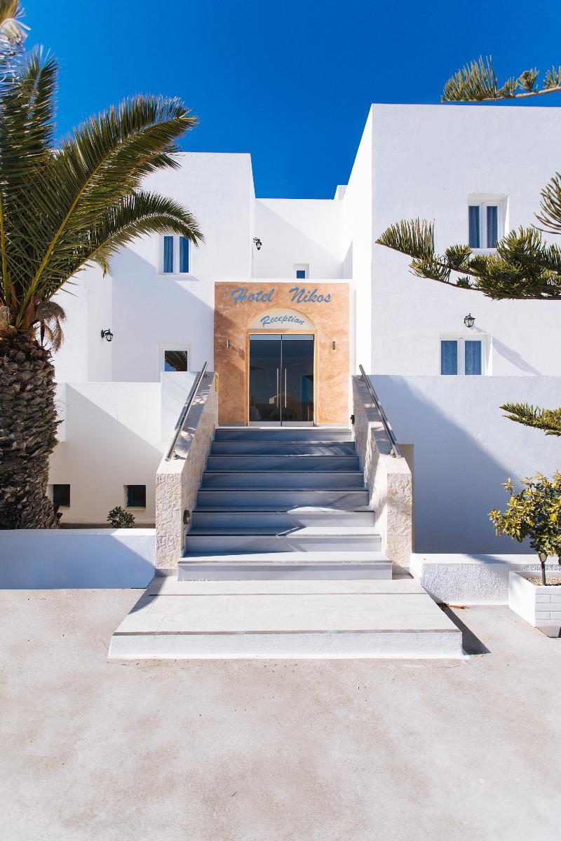 Nikos Aparthotel Ia