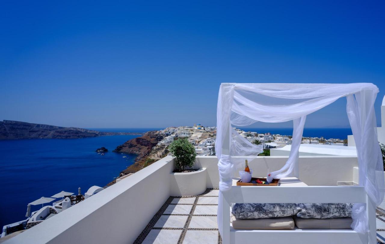 Nikos Apartahotel 4*