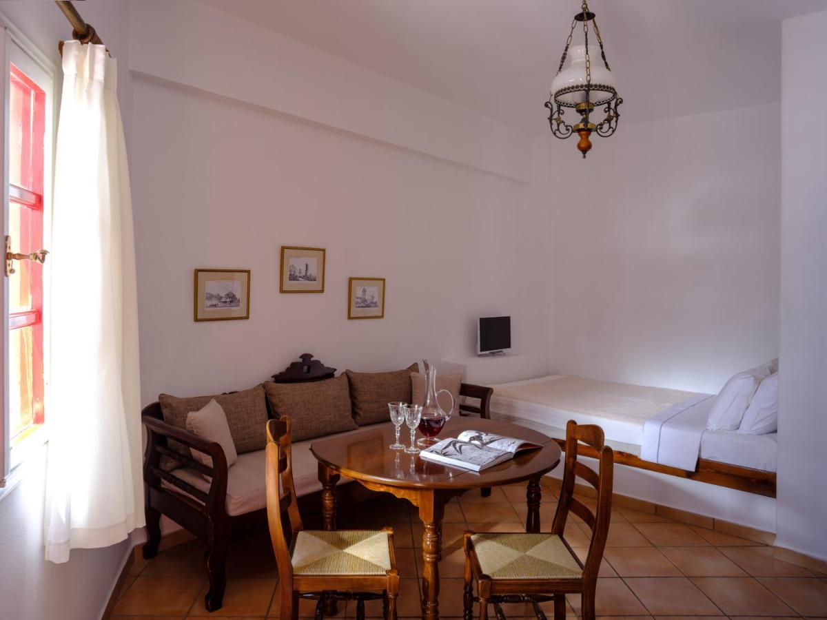 Apartahotel Nikos Oia (Santorini)