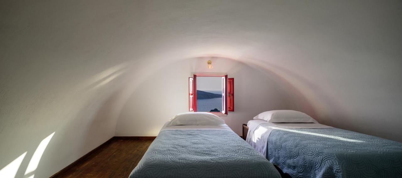 Nikos Apartahotel Oia (Santorini)