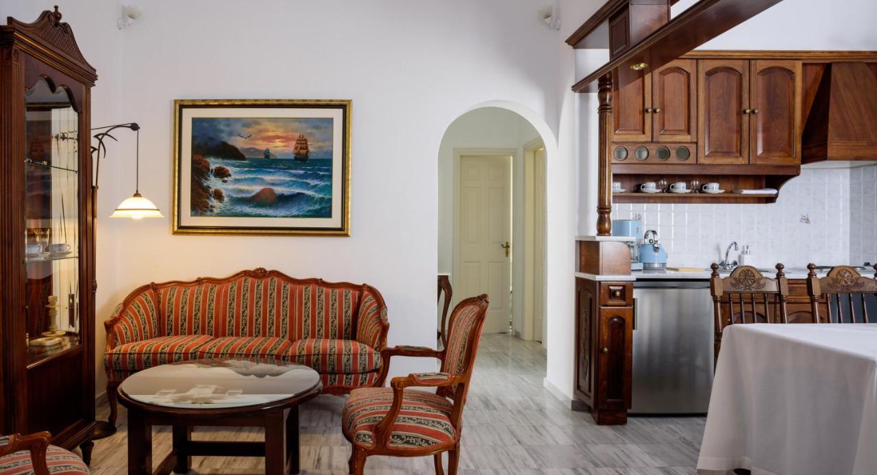 Apartahotel Nikos 4*