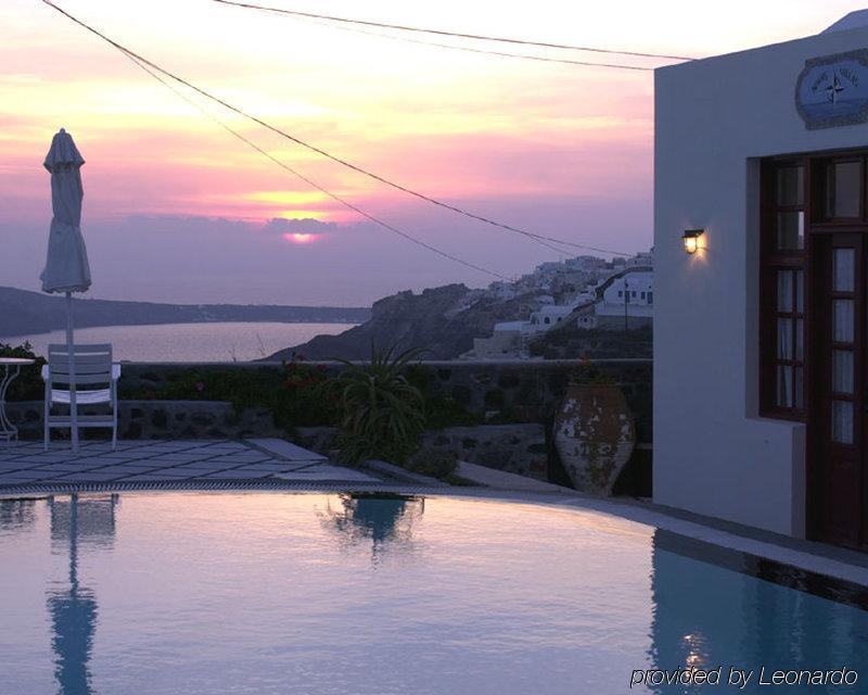Nikos Apartahotel Oia (Santorini)