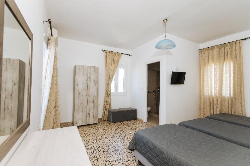 Apartahotel Nikos 4*